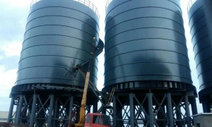 油罐：能源储运的“钢铁巨兽”